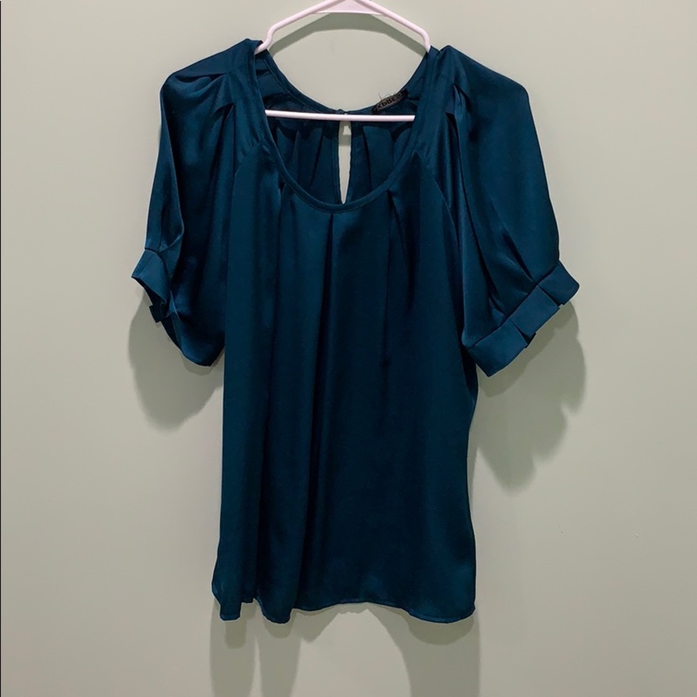 Express teal top